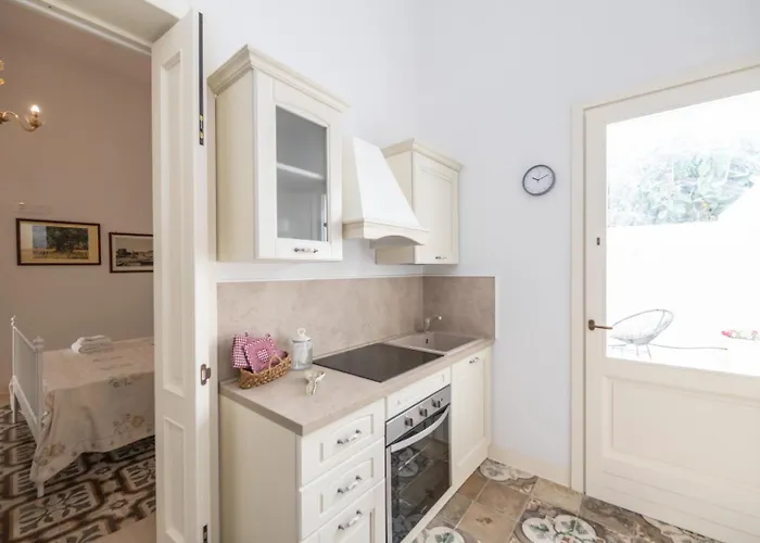 Oda ve Kahvaltı Corte Diaz - 3*
